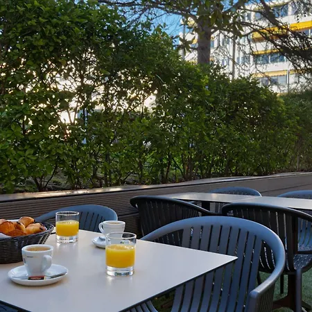Hotel Ibis Styles Cannes 3*