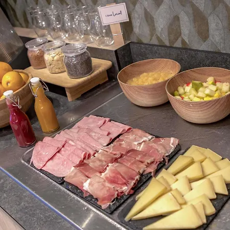 酒店 戛纳勒卡内宜必思尚品酒店 3*