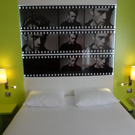 ホテル Ibis Styles Cannes 3*