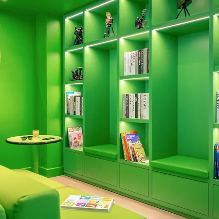 Hotel Ibis Styles Cannes 3*