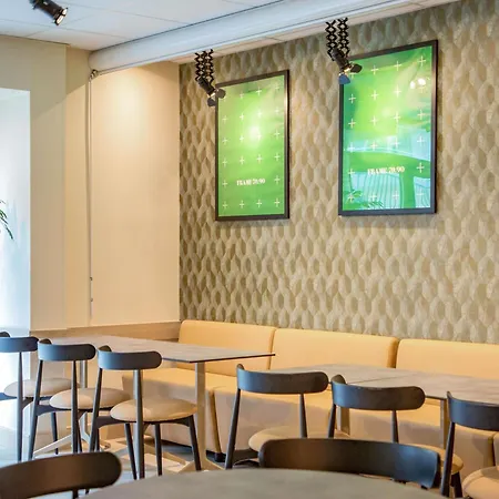 Hotel Ibis Styles Cannes 3*