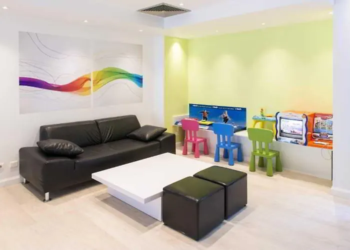 Ibis Styles Cannes Отель 3*