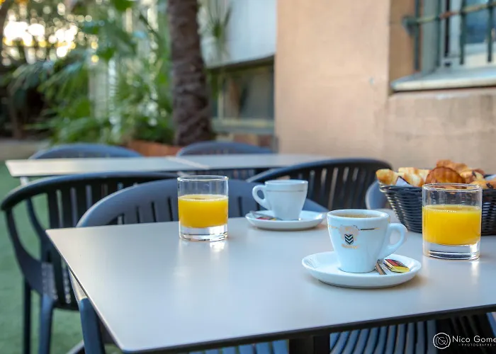 Ibis Styles Cannes Отель Ле-Канне