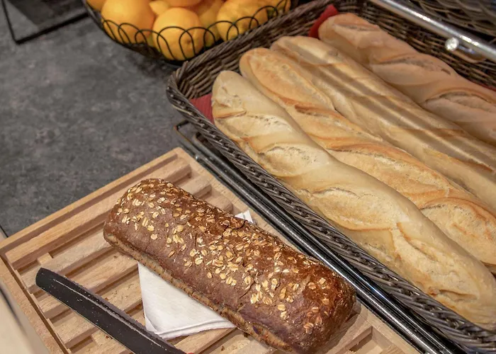 Отель Ibis Styles Cannes