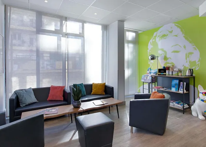 Отель Ibis Styles Cannes 3*