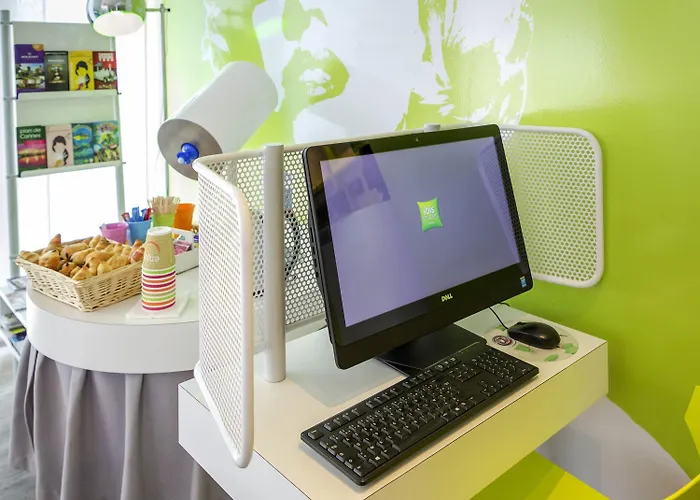 Отель Ibis Styles Cannes Ле-Канне